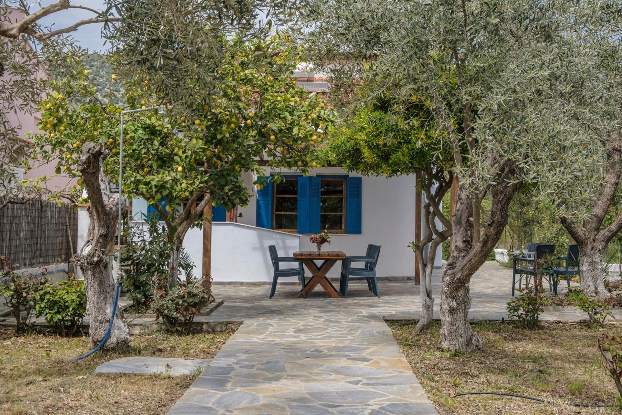 Seaside Resort Kritharia  Exterior photo